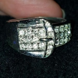 Size 7 Lia Sophia buckle ring